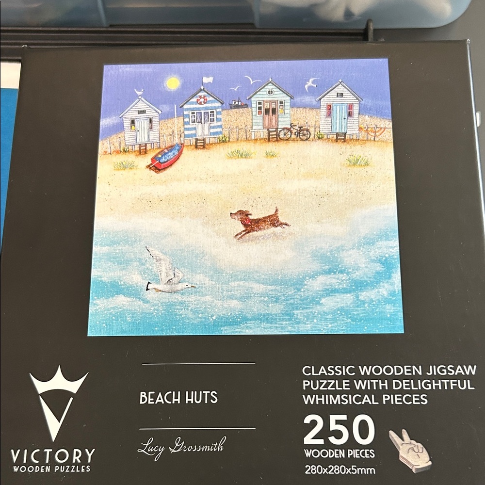 Victory Wooden Puzzles Beach Huts 250-Piece Jigsaw Puzzle - Blue